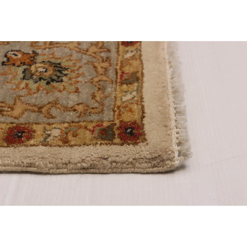 ECARPETGALLERY Hand-knotted Jamshidpour Cream Wool Rug - 5' 2" x 7' 1"