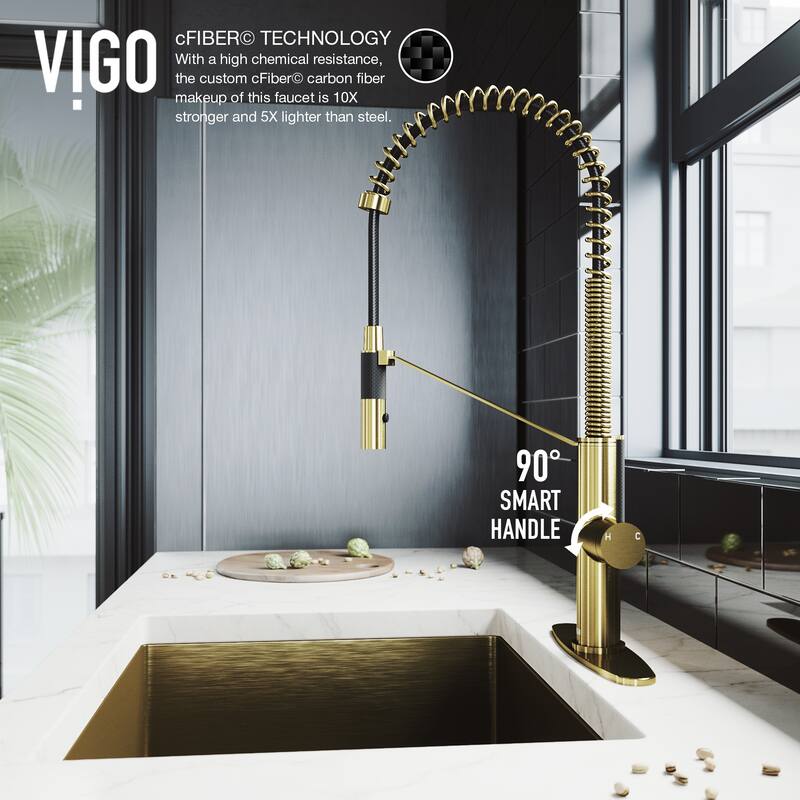 VIGO Livingston 24" H Single Handle Pull-Down Sprayer Kitchen Faucet