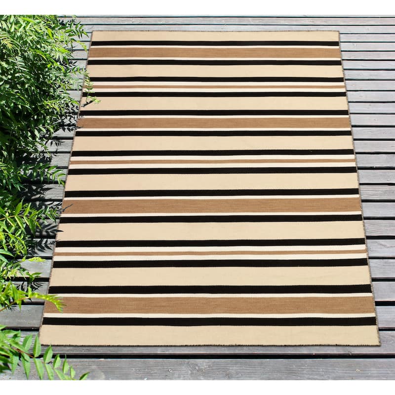 Liora Manne Sorrento Cabana Stripe Indoor/Outdoor Rug