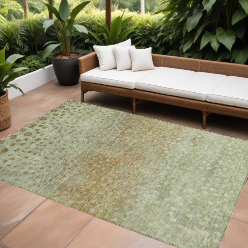 HomeRoots Abstract Transitional Rectangle Outdoor Rug - 5' X 8'