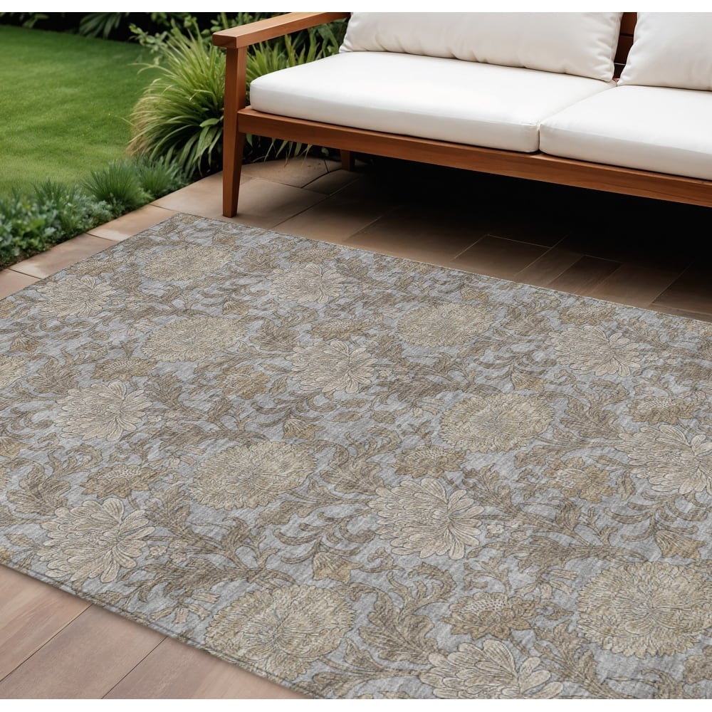 HomeRoots Floral Transitional Rectangle Outdoor Rug