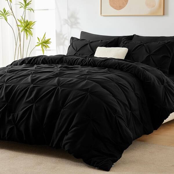 Queen Comforter Set - 7 Pieces Bed in A Bag - black
