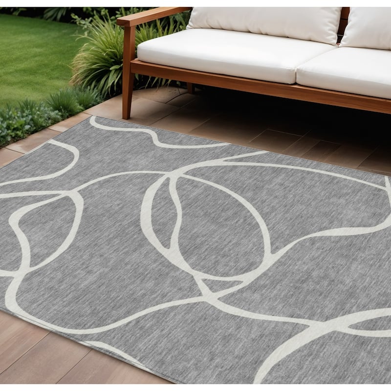 HomeRoots Abstract Transitional Rectangle Outdoor Rug - 8' X 10'