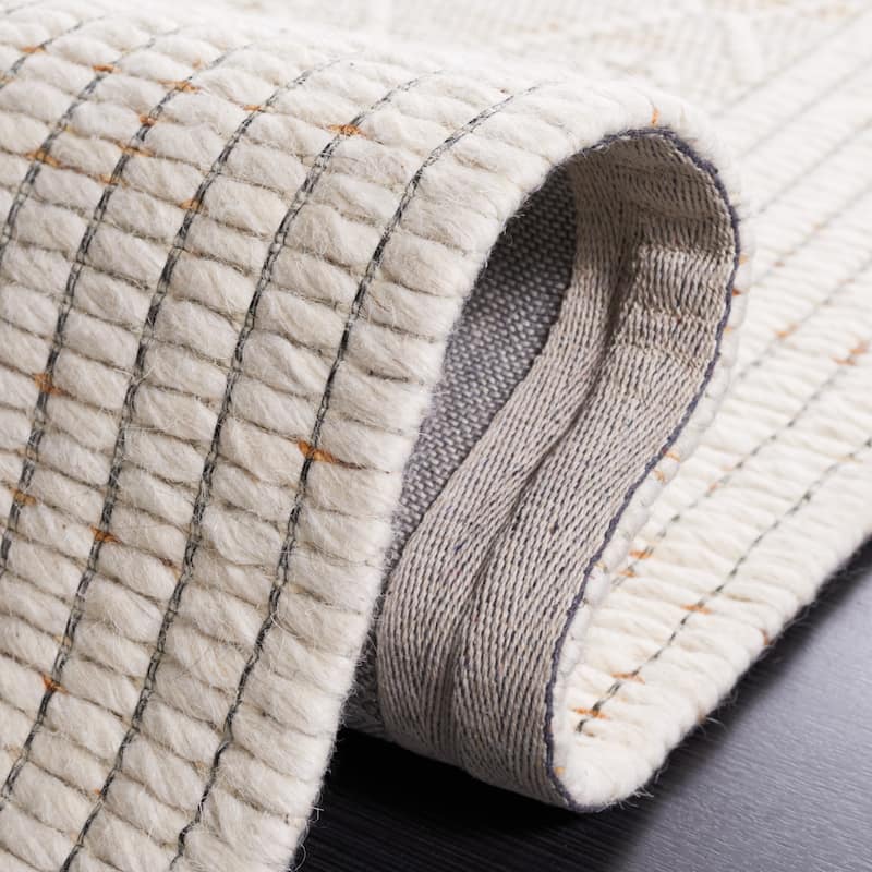 SAFAVIEH Handmade Marbella Wakako Modern Wool Rug