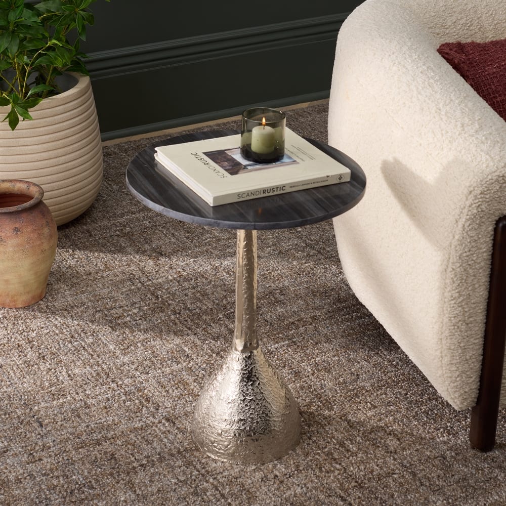 SAFAVIEH Home Avanni Side Table - 16"W x 16"D x 21"H