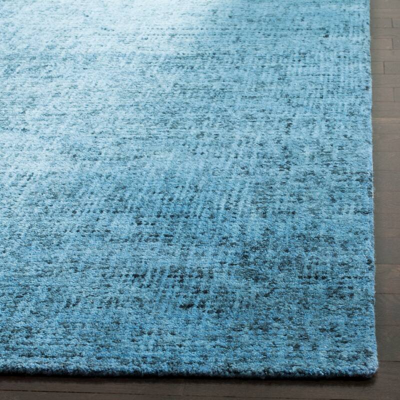 SAFAVIEH Handmade Abstract Lucy Modern Wool Rug