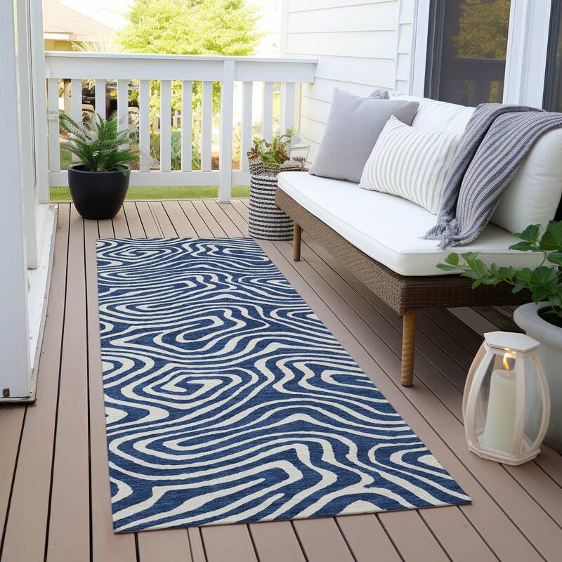 Machine Washable Indoor/ Outdoor Abstract Modern Chantille Rug - Navy - 2'3" x 7'6"
