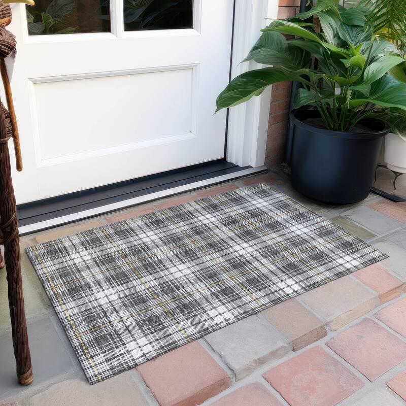Machine Washable Indoor/ Outdoor Plaid Chantille Rug