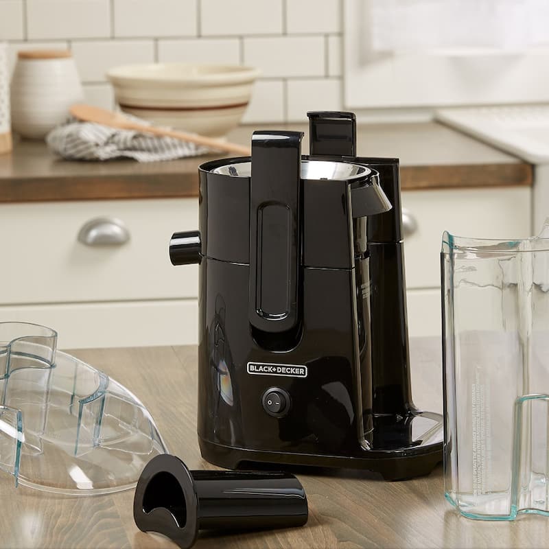 28 Ounce Heavy Duty Fast Juice Extractor in Black