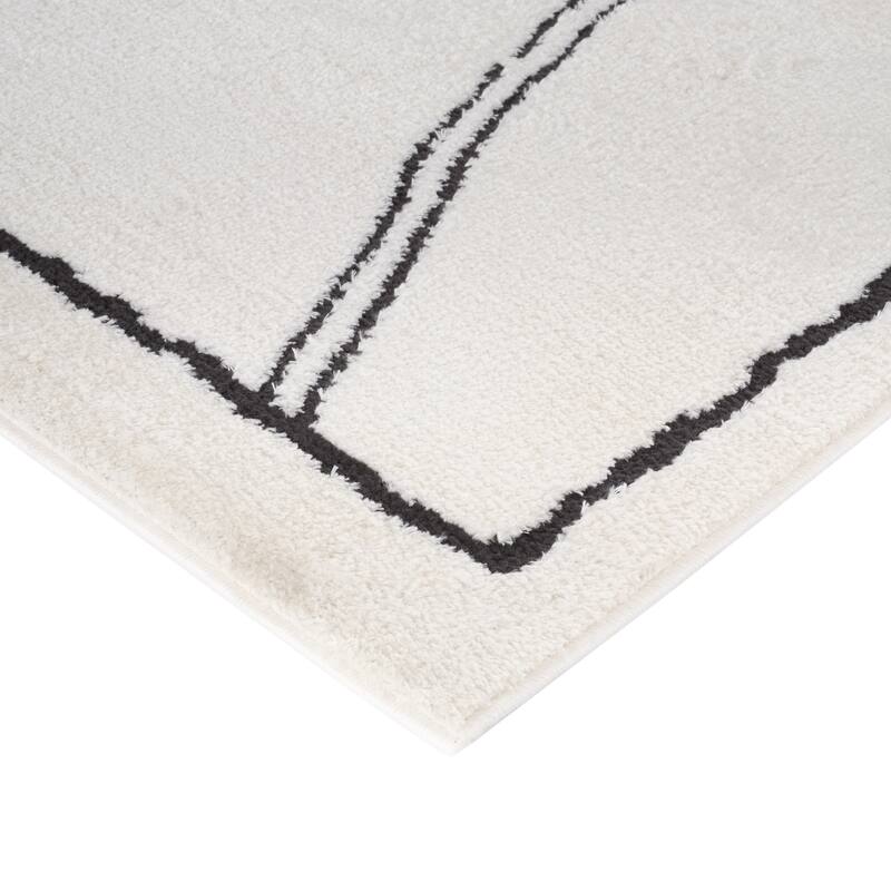 HomeRoots Geometric Rectangle Area Rug