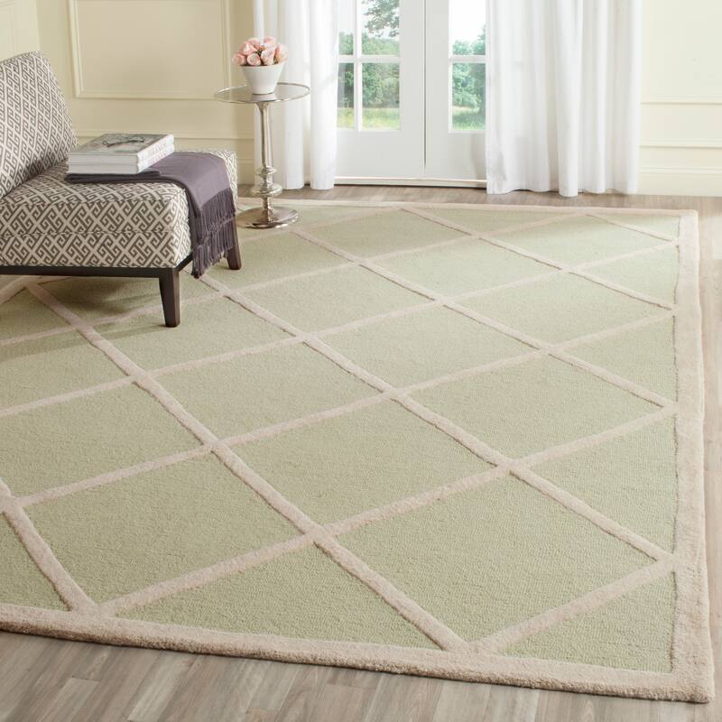 SAFAVIEH Handmade Cambridge Vija Modern Moroccan Wool Rug