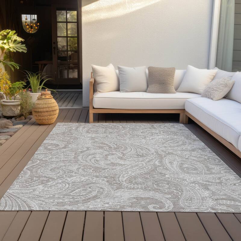 Machine Washable Indoor/ Outdoor Chantille Paisley Traditional Rug