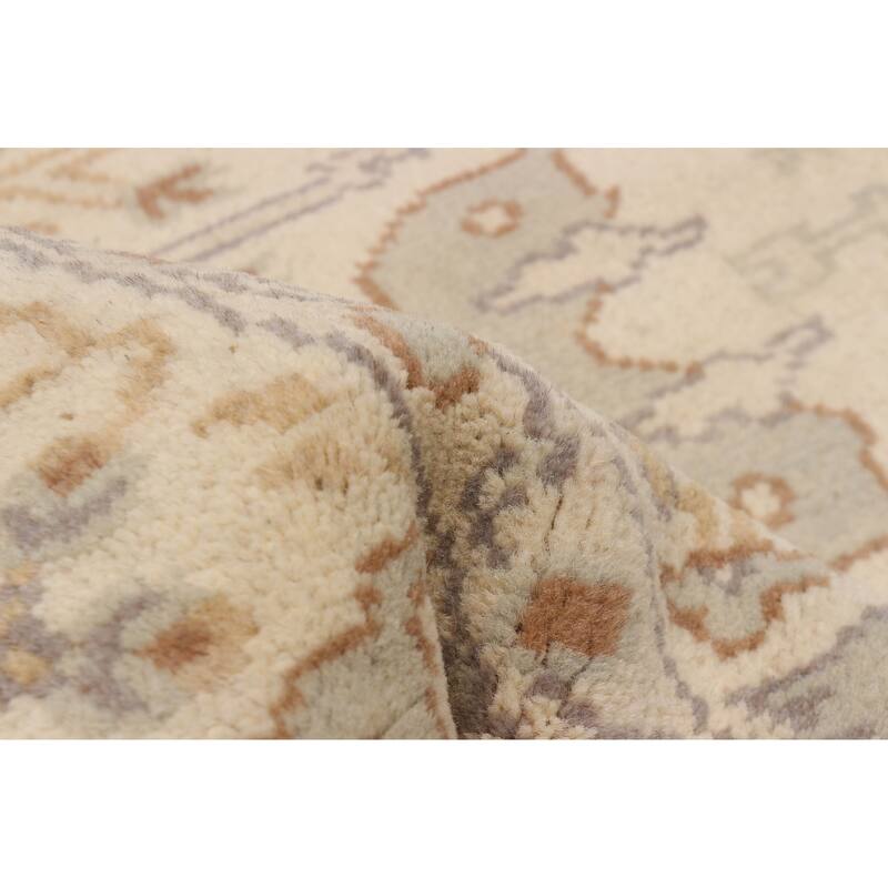 ECARPETGALLERY Hand-knotted Royal Oushak Cream Wool Rug - 4'10 x 4'10