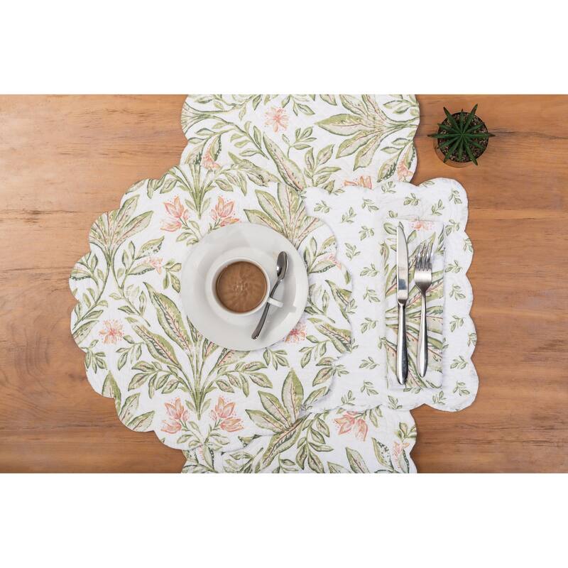 Lana Palms Reversible Machine Washable Round Scallop Quilt Placemats Set of 6