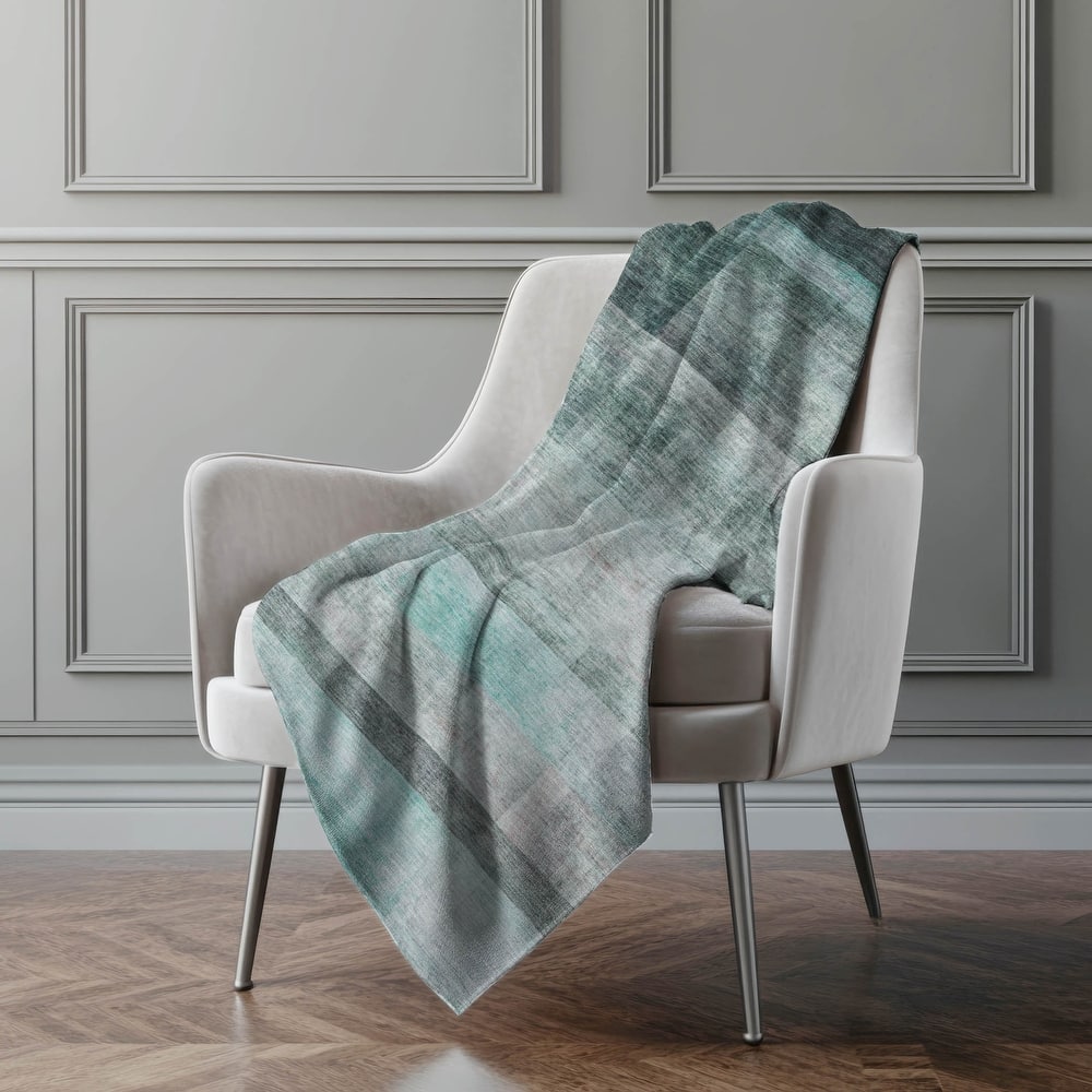 Premium Machine Washable Modern Ombre Sherpa Throw Blanket