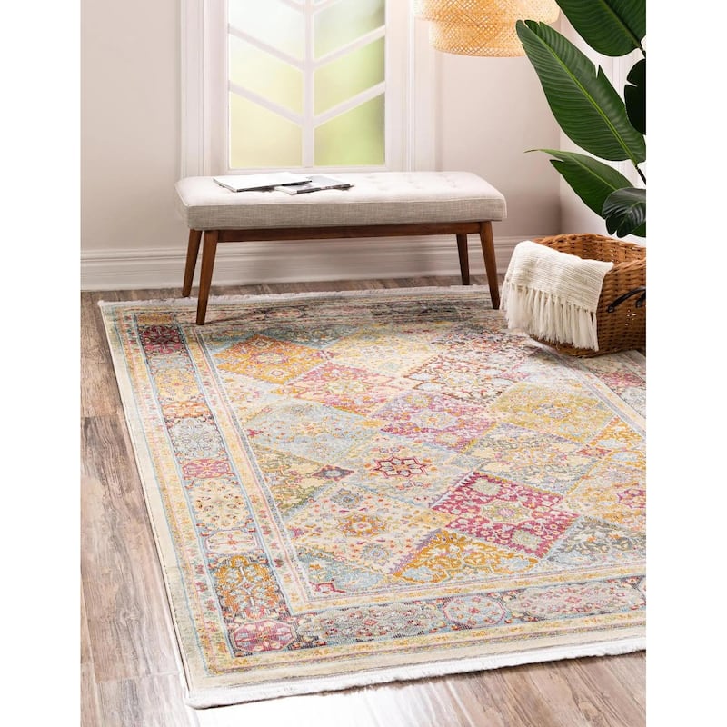 Traditional Samana Collection Area Rug