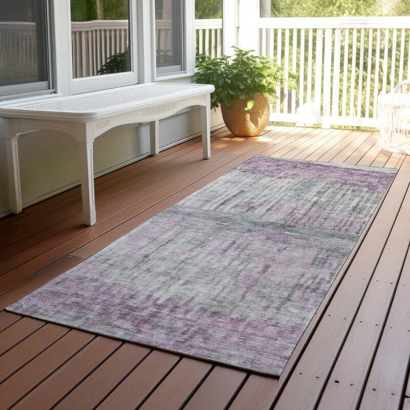Machine Washable Indoor/ Outdoor Modern Ombre Chantille Rug - Lavender - 2'3" x 7'6"