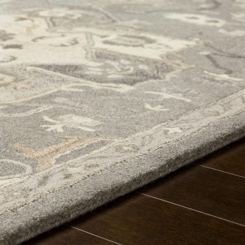 Livabliss Caesar Traditional Area Rug