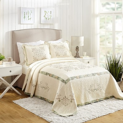 Mary Jane's Home Vintage Treasure Queen Bedspread