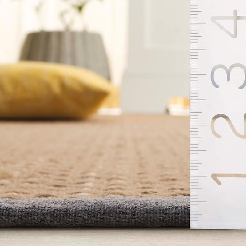 SAFAVIEH Natural Fiber Meenal Farmhouse Jute Rug