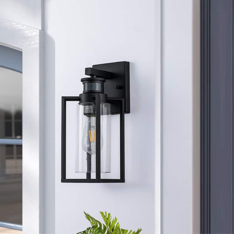 1-Light Matte Black Motion Sensing Dusk to Dawn Outdoor Wall Lanten