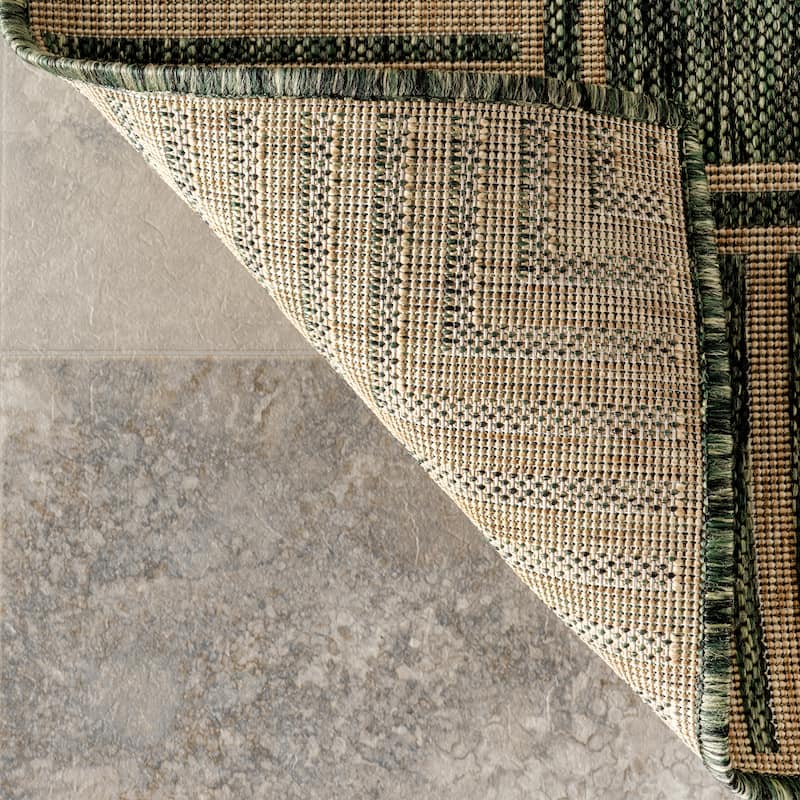 Nuloom Leah Classic Bordered Indoor/Outdoor Area Rug