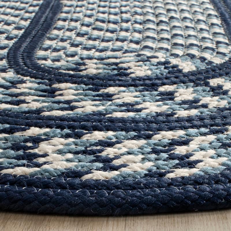 SAFAVIEH, Handmade Braided Jinela Country Rug