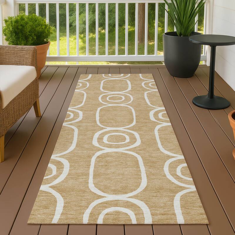 Machine Washable Indoor/ Outdoor Modern Vibe Chantille Rug - Gold - 2'3" x 7'6"