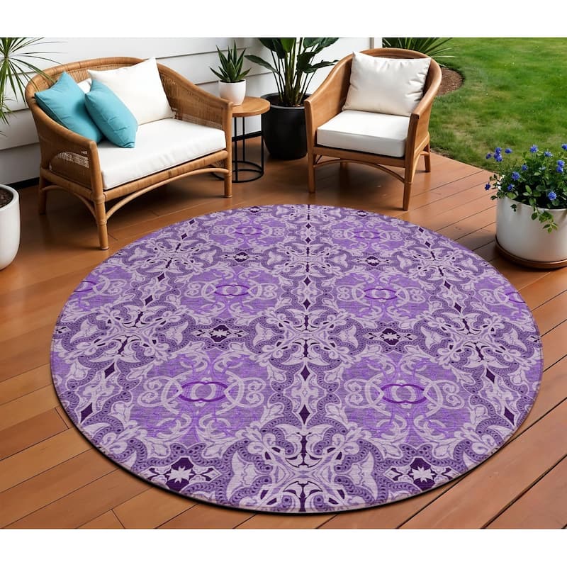 HomeRoots Medallion Transitional Rectangle Outdoor Rug - 8' Round