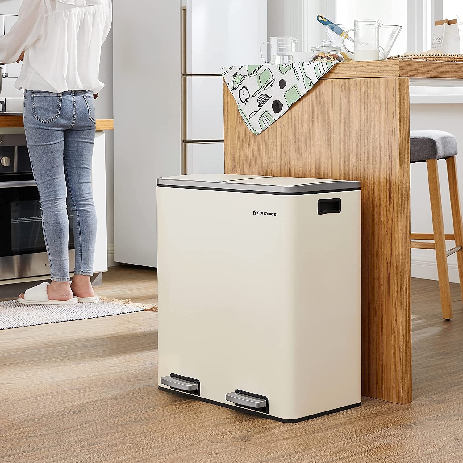 15 20 Gallons Kitchen Trash Cans Bed Bath Beyond