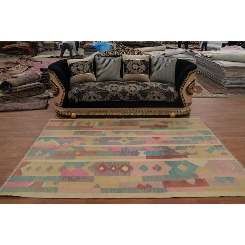 Hand Woven Southwestern Wool Multi-Colored Geometric Area Rug - 8' 3'' X 5' 2''