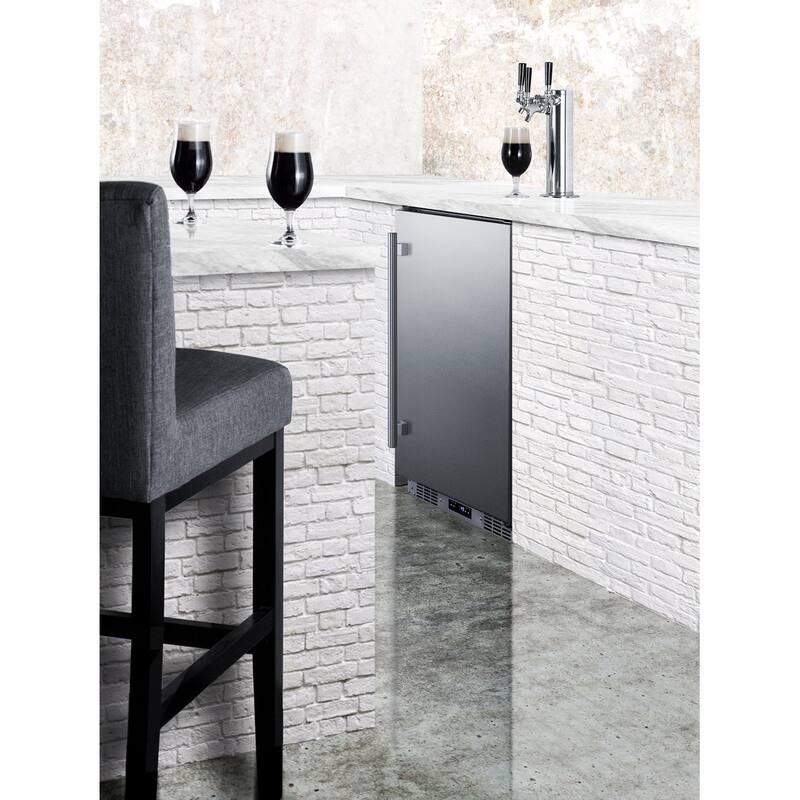 Summit SBC683OSTRIPLE 24" Wide 5.6 Cu. Ft. Free Standing Beer Triple