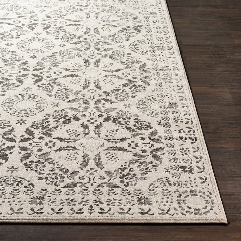 Livabliss Feldman Traditional Medallion Area Rug