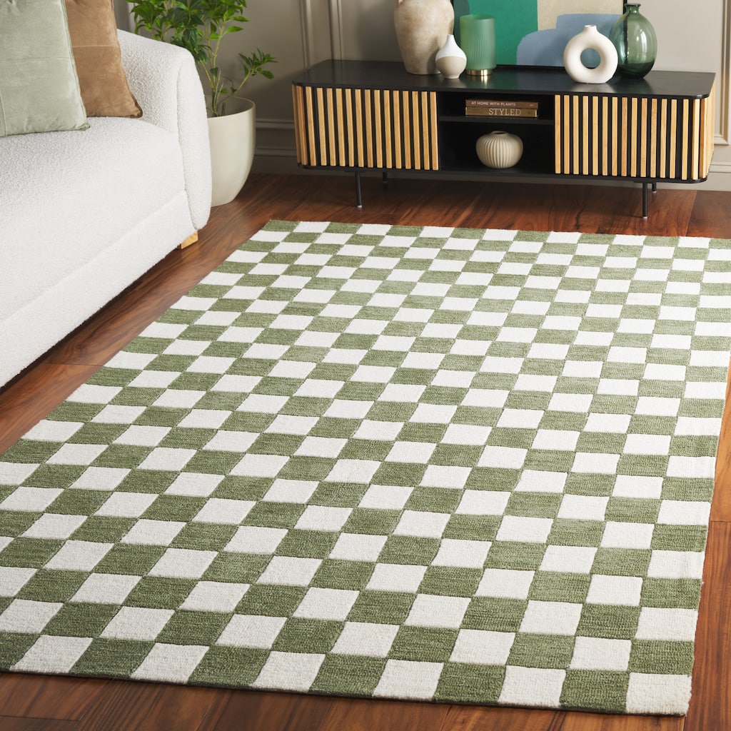 SAFAVIEH Handmade Ebony Gulnur Farmhouse Checkered Wool Rug