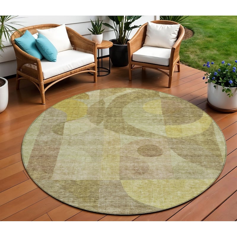 HomeRoots Abstract Transitional Rectangle Outdoor Rug - 8' Round