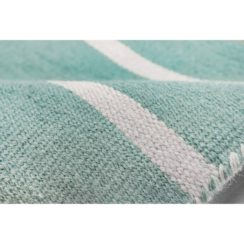 Liora Manne Sorrento Pinstripe Indoor/Outdoor Area Rug