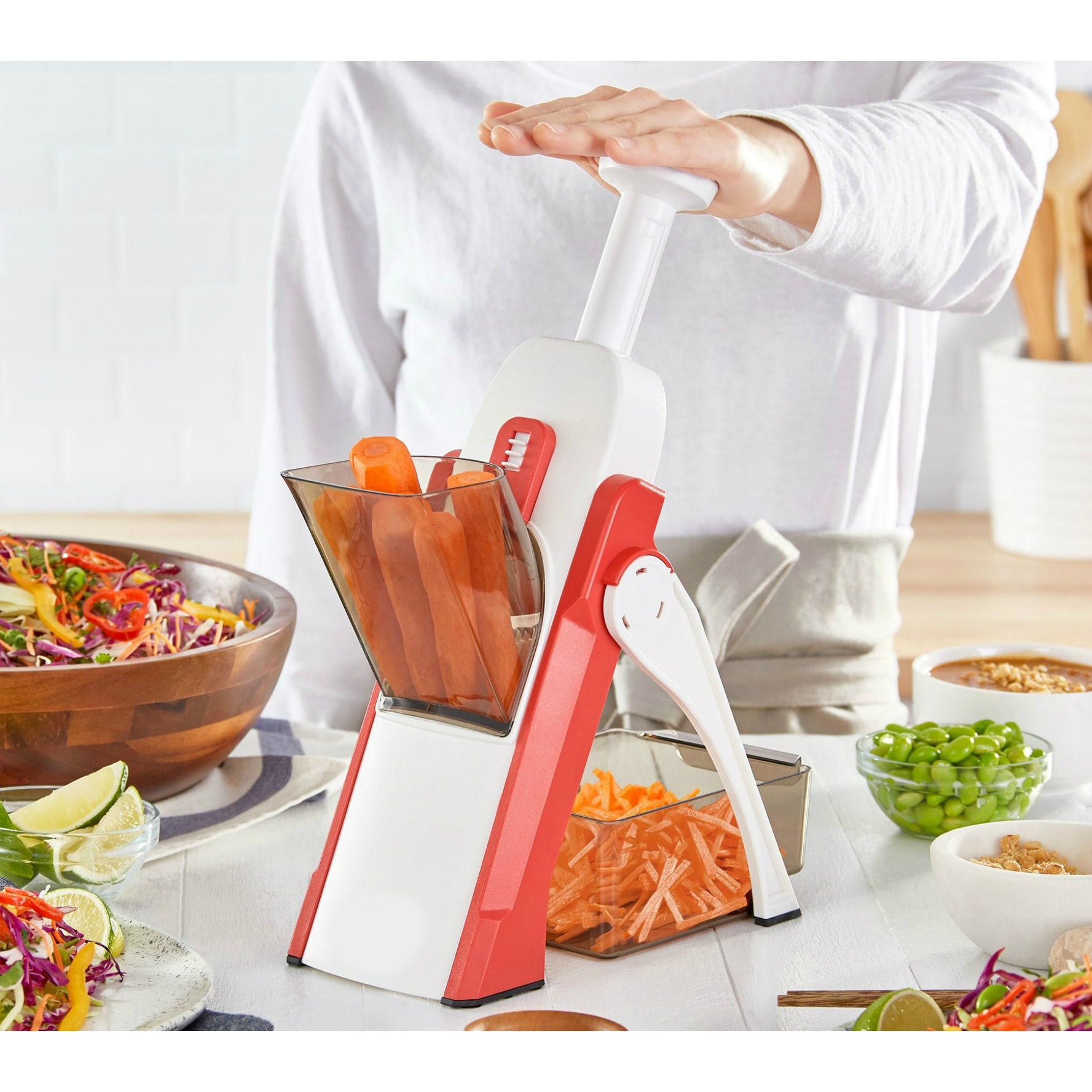 https://ak1.ostkcdn.com/images/products/is/images/direct/221a4ed4e0a5724dbb7d8dff848eb0e7b4f30e54/Foldable-Mandoline-Slicer-with-Adjustable-Thickness.jpg