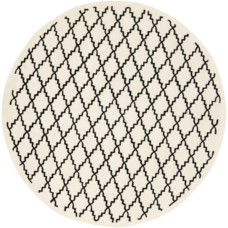 SAFAVIEH Handmade Chatham Slavna Modern Moroccan Wool Rug - 7' Round - Ivory/Black