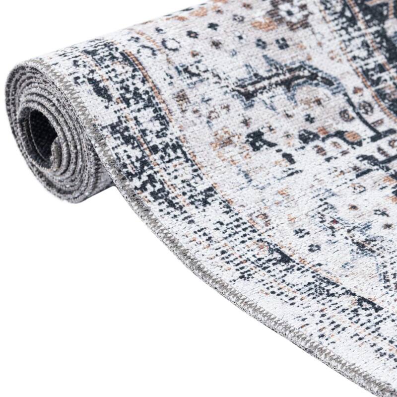Traditional Tira Collection Area Rug