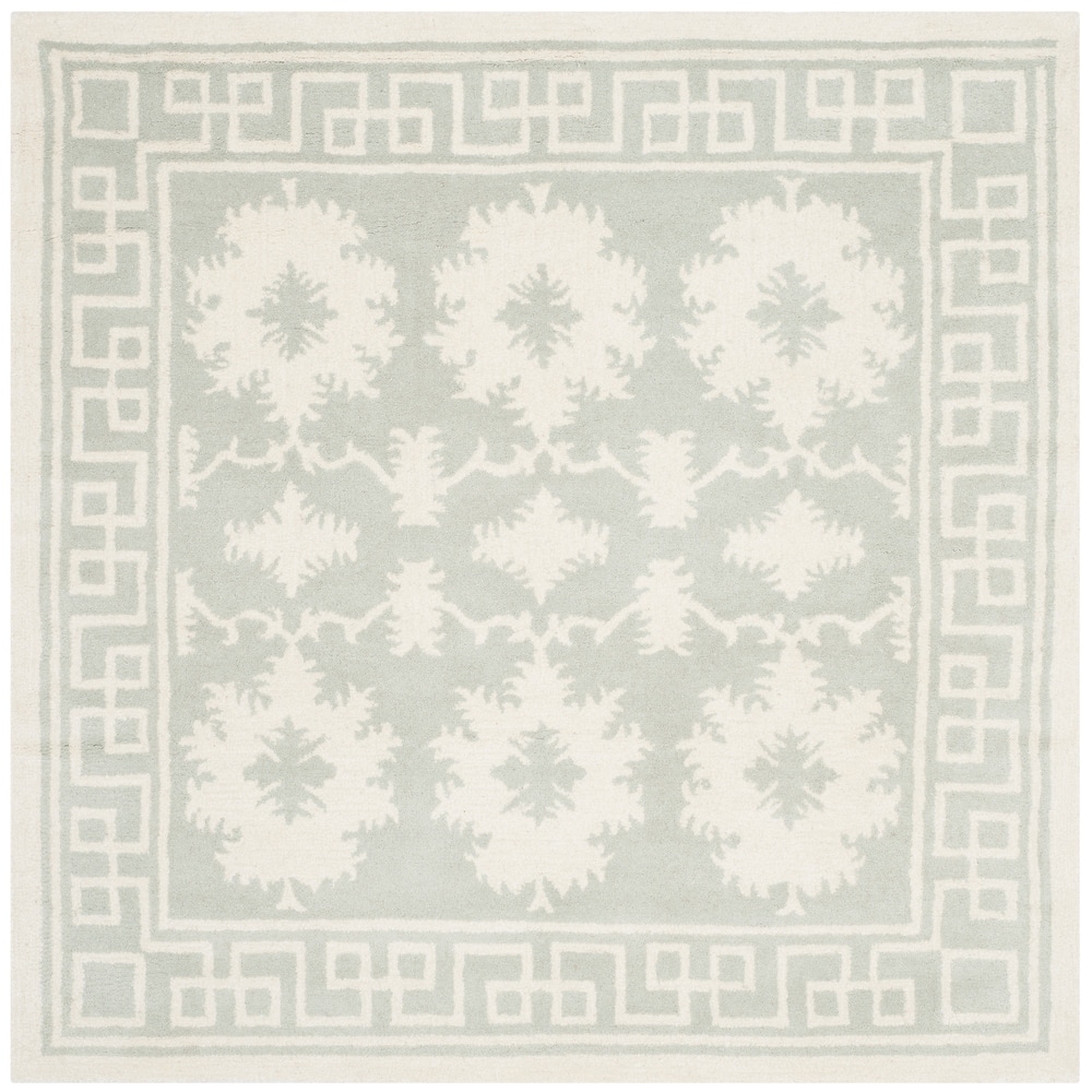 SAFAVIEH Handmade Bella Yosun Modern Floral Wool Rug
