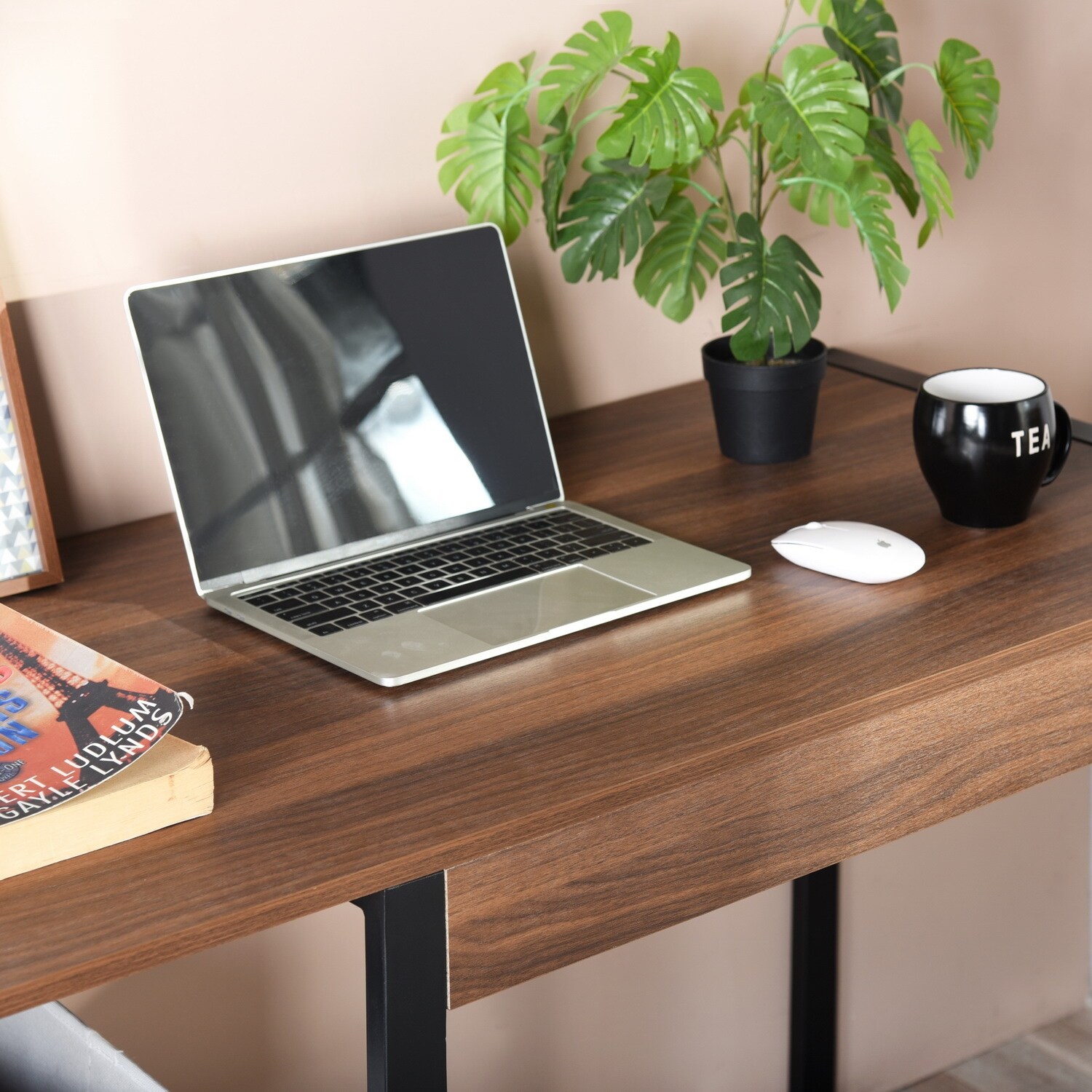 47.2 Home Office Desk / Computer Desk, Storage Desk Morden Style with Open Shelves Worksation - Brown