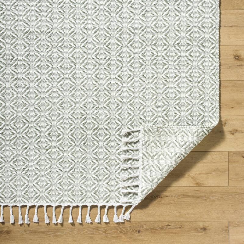 Livabliss Peony Cottage Medallion Area Rug