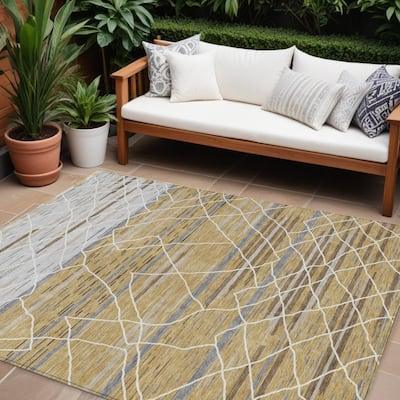 HomeRoots Striped Modern Rectangle Outdoor Rug