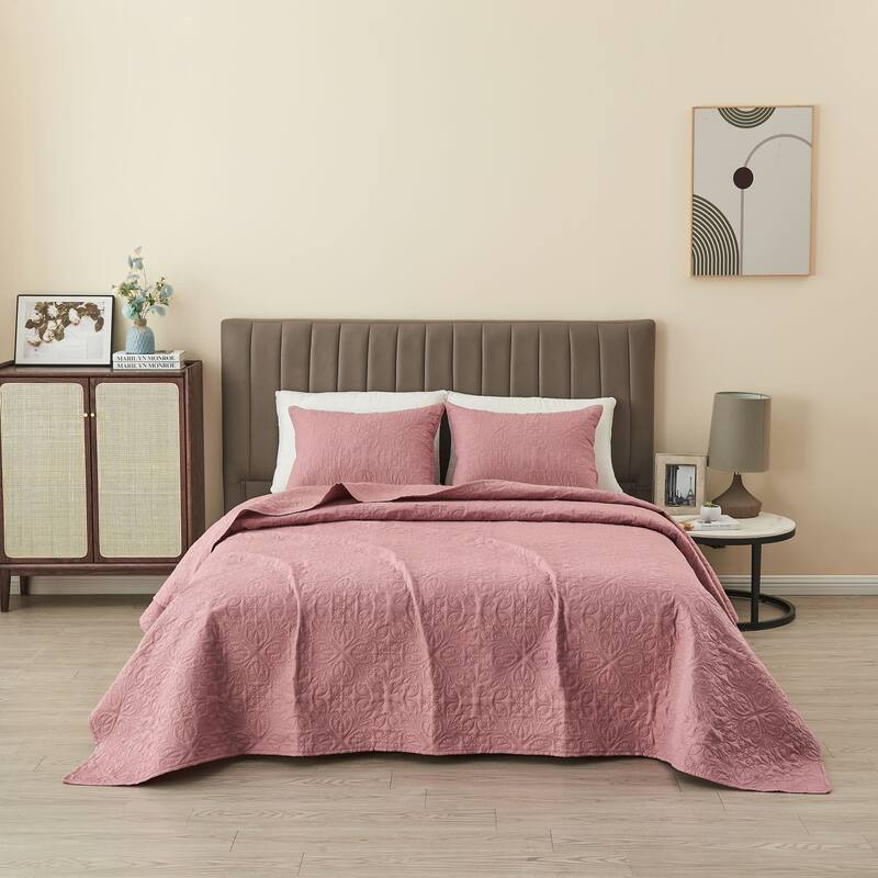Premium Intricate Pinsonic Microfiber Quilt Set With Shams