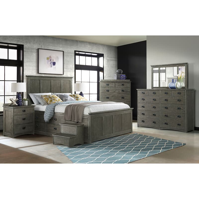 Oak Park 3 Drawer Nightstand