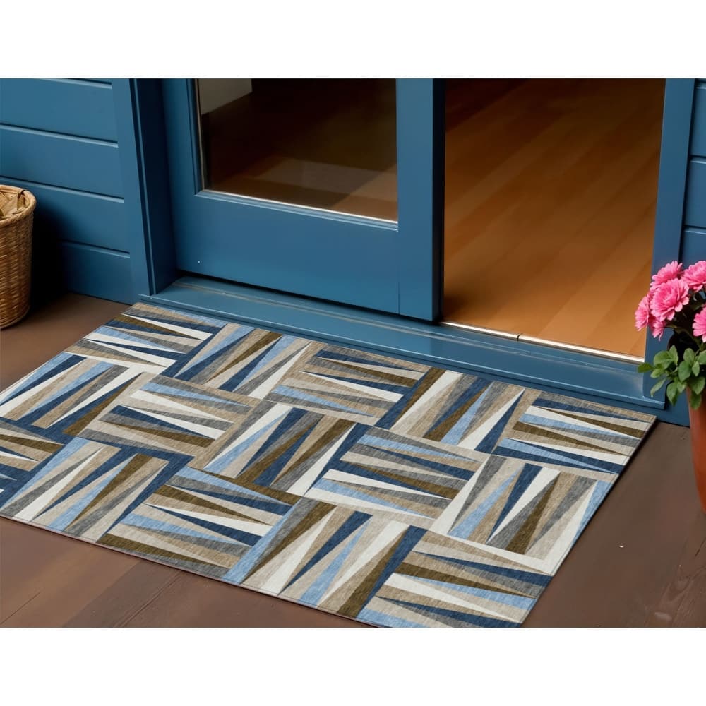 HomeRoots Geometric Transitional Rectangle Outdoor Rug