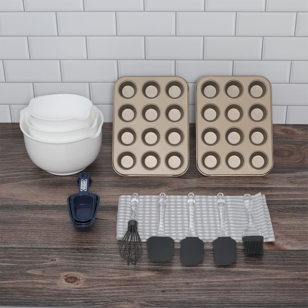 GLAD™ 14 Piece Mini Muffin and Cupcake Kit