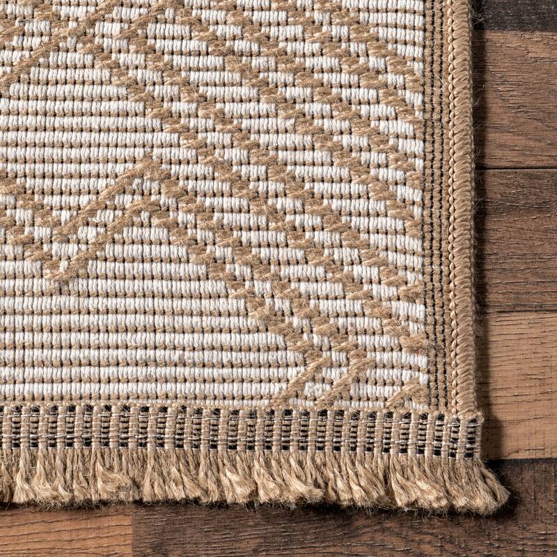 Nuloom Geometric Trellis Jute Fringe Area Rug