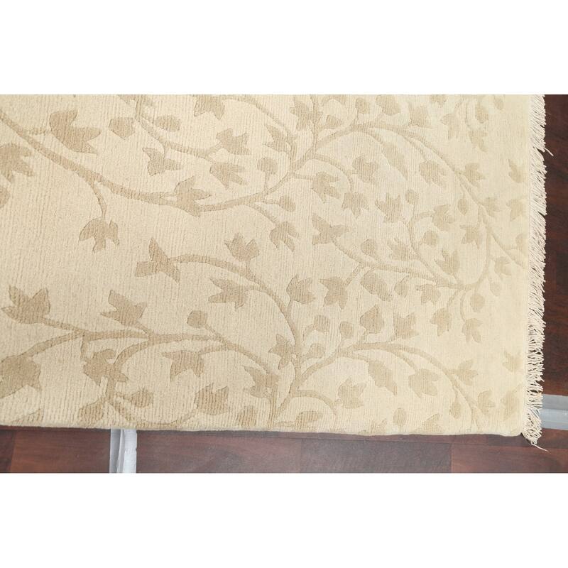 Floral Nepalese Vegetable Dye Wool Area Rug Hand-knotted Office Carpet - 5'8" x 8'7"
