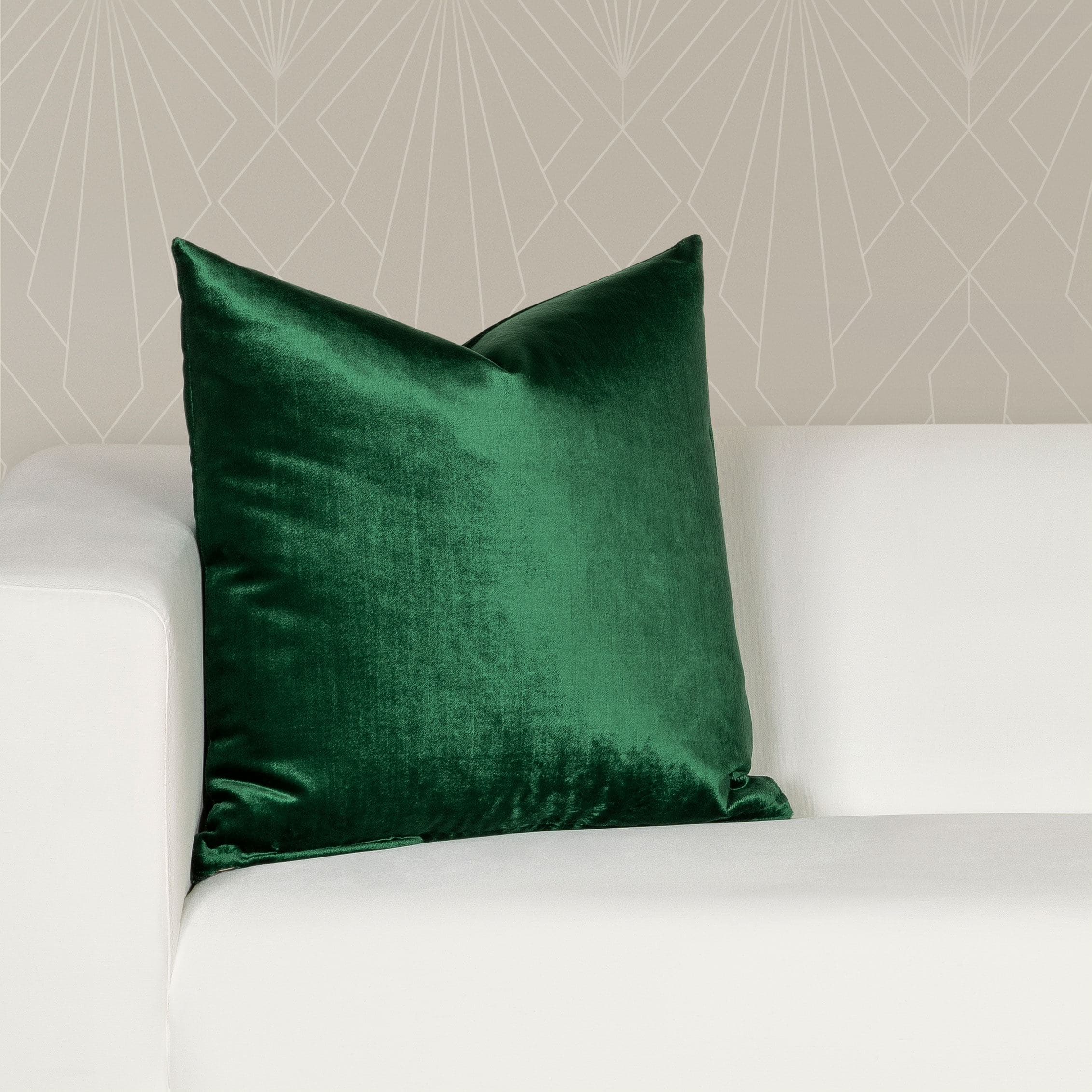 F Scott Fitzgerald 'Golden Hours' Washable Velvet Throw Pillow - On Sale -  Bed Bath & Beyond - 25580890